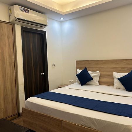 Airport Hotel Golden Bliss Near Delhi Airport Nuova Delhi Esterno foto