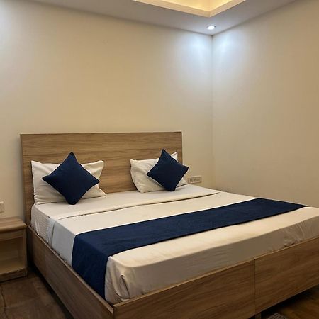 Airport Hotel Golden Bliss Near Delhi Airport Nuova Delhi Esterno foto