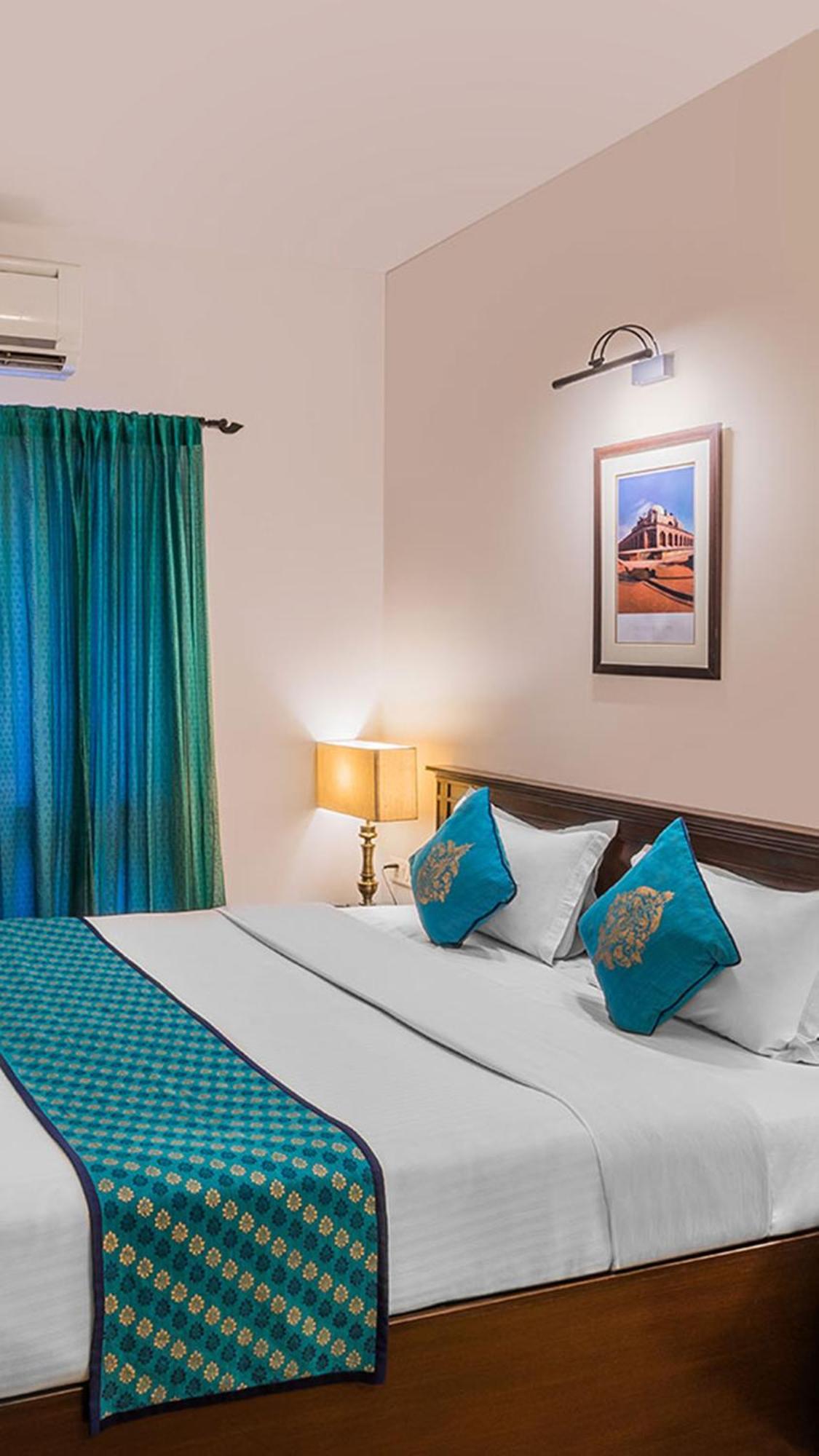 Airport Hotel Golden Bliss Near Delhi Airport Nuova Delhi Esterno foto
